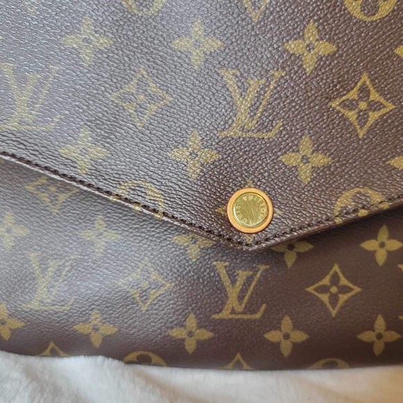 Mabillon Crossbody Monogram - Picture 8 of 14